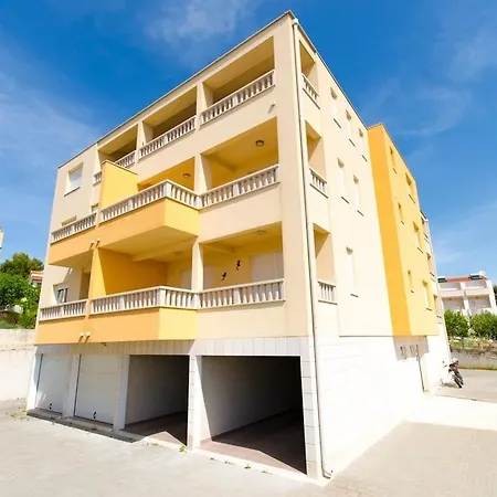 Apartment Helli Trogir